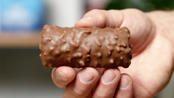 ESN Peanut Butter Pretzel ausgepackt.png