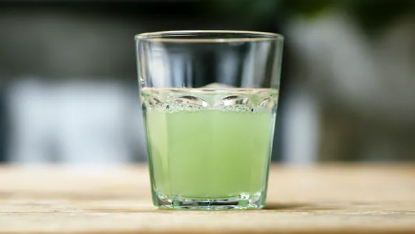 Markus Ruehl-Matcha_Konsistenz_02.png